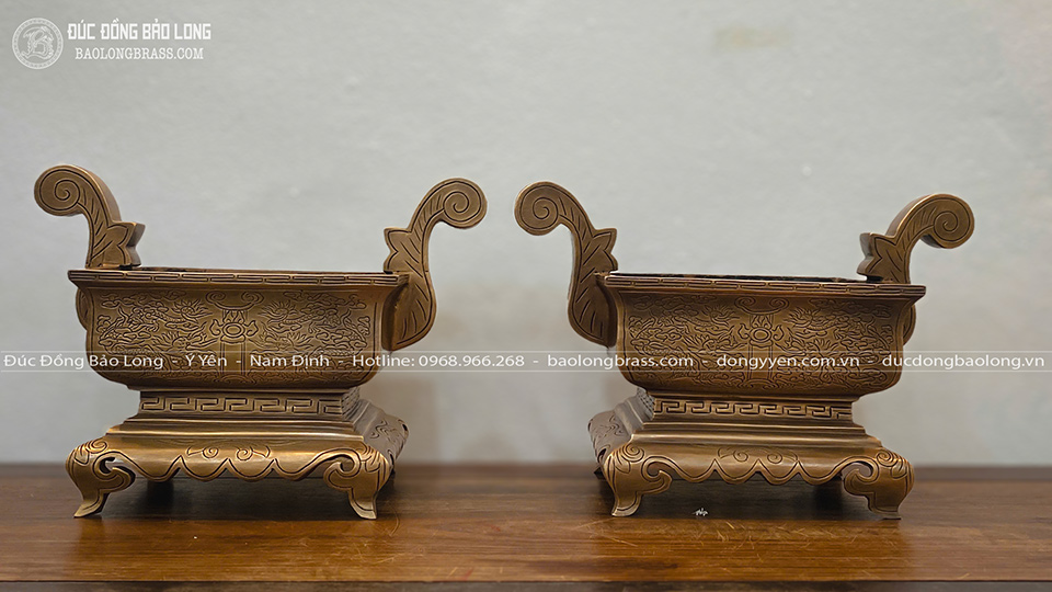 Bát Hương Đồng Chữ Nhật Bằng Đồng Đỏ Màu Trầm Cổ Cỡ 20Cm, Cỡ 25Cm