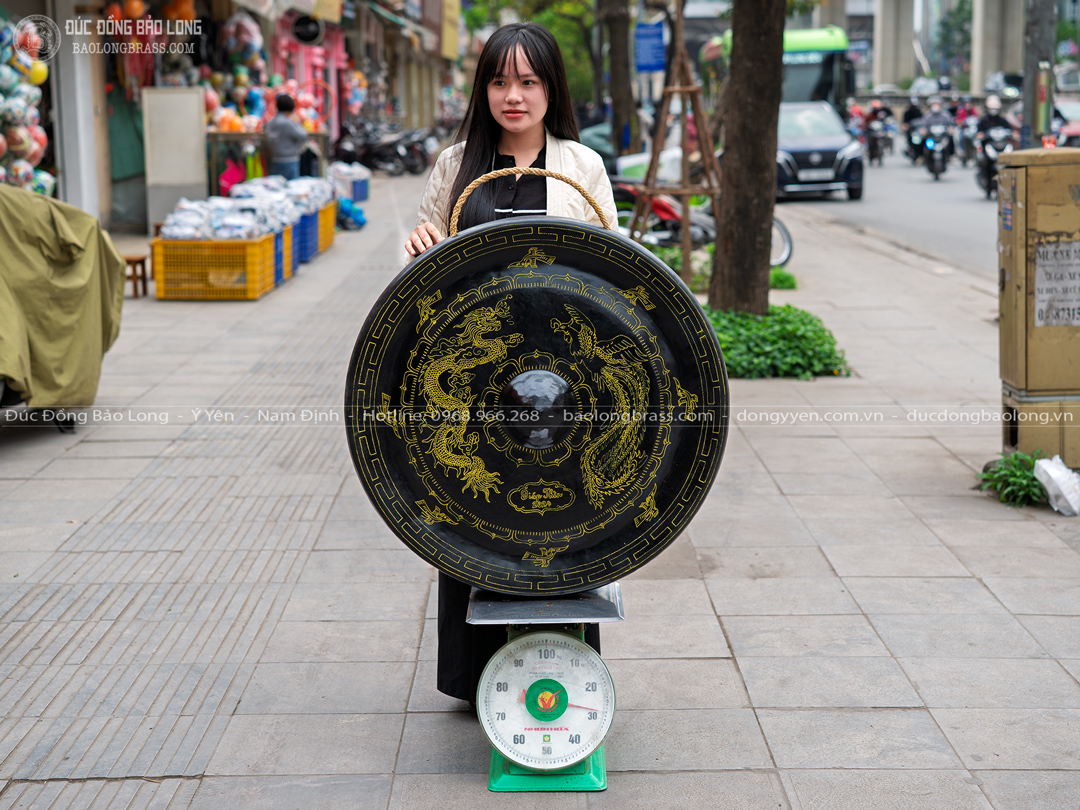 chiêng đồng chạm hoa văn rồng phượng đk 80cm