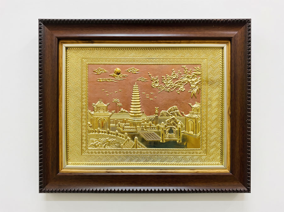 Tranh tháp Phổ Minh bằng đồng vàng khổ 28cm x 34cm