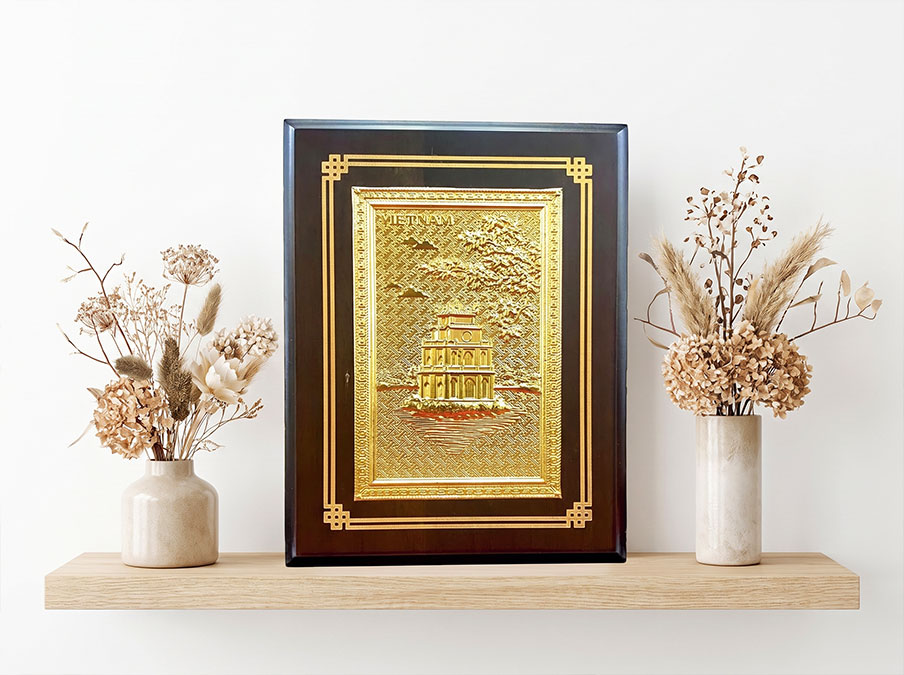 Quà Tặng Tranh Tháp Rùa Hồ Gươm Bằng Đồng Khổ Dọc Để Bàn 20cm x 25cm