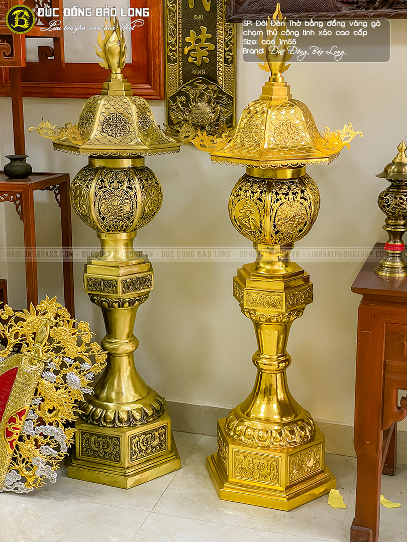 đôi đèn thờ bằng đồng vàng gò thủ công cao 1m55