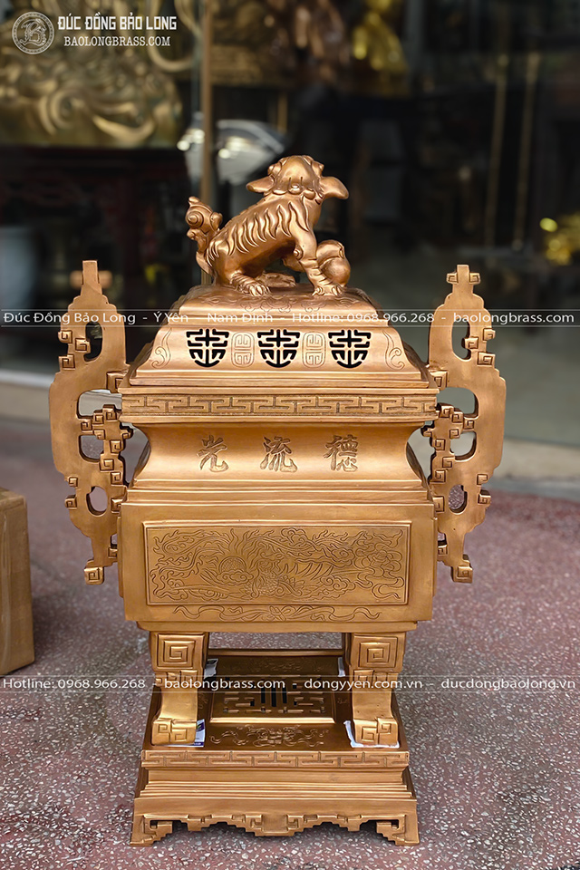 Đỉnh Đồng Vuông Tai Chiên Chạm Rồng Phượng Bằng Đồng Đỏ Màu Trầm Cổ Cao 60Cm