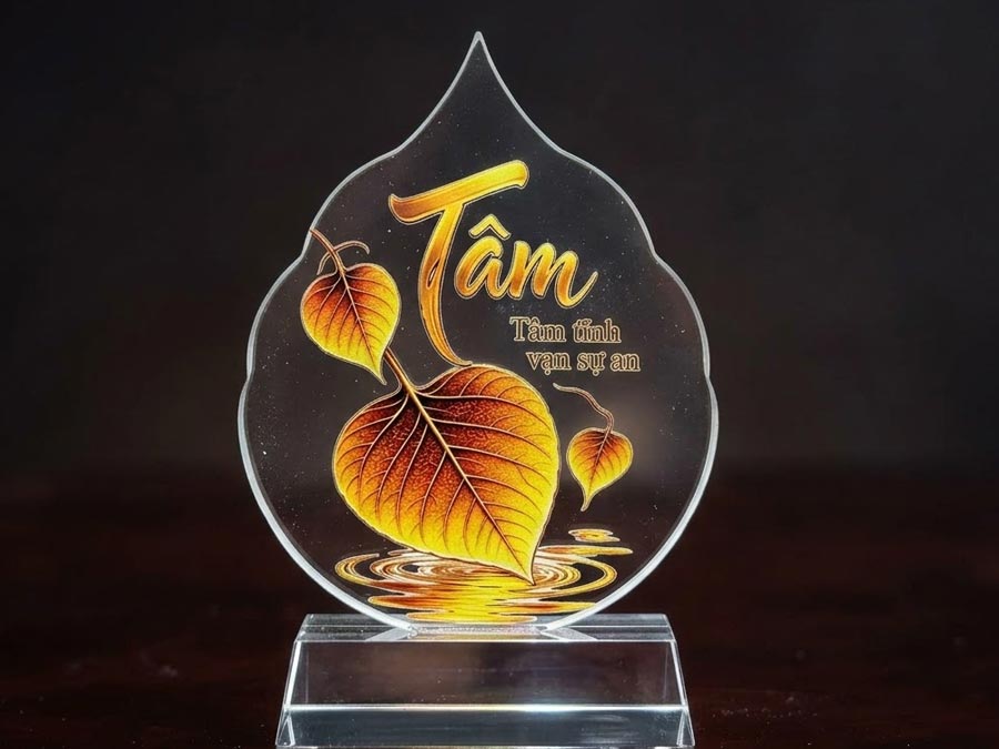 Quà Tặng Lá Bồ Đề Pha Lê KT 14cm x 20.5cm