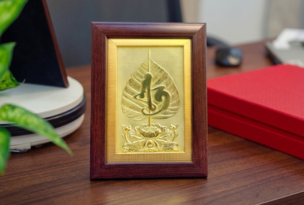 Quà Tặng Tranh Lá Bồ Đề Chữ An Để Bàn Khổ 15cm x 20cm