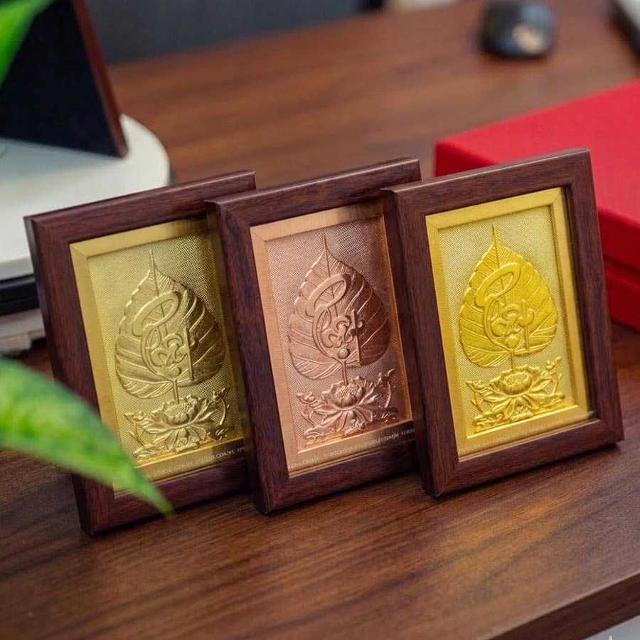 Tranh Để Bàn Lá Đề Chữ Phật Bằng Đồng Khổ 20cm x 25cm