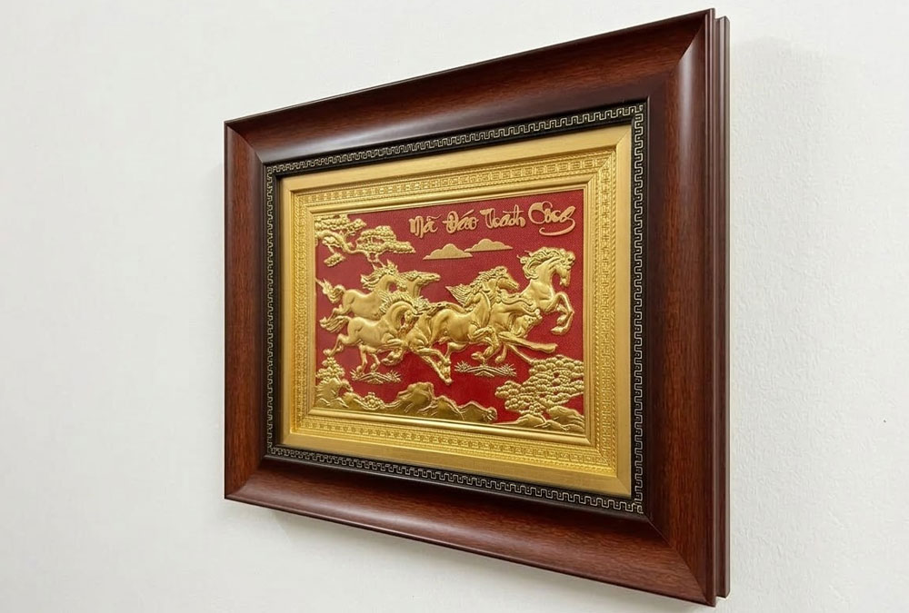 Tranh Mã Đáo Thành Công Bằng Đồng Dát Vàng Khổ 28cm x 35cm