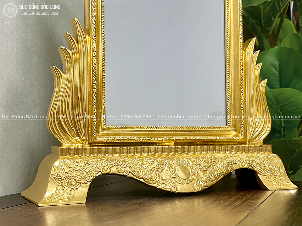 Khung ảnh thờ đúc bằng đồng đỏ dát vàng 9999 cao 41cm
