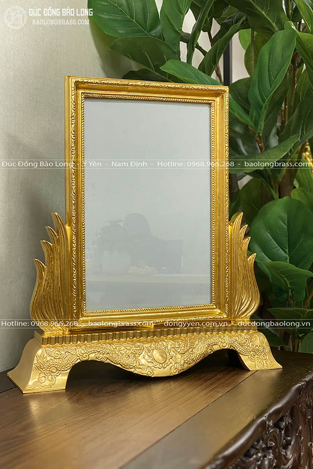 Khung ảnh thờ đúc bằng đồng đỏ dát vàng 9999 cao 41cm