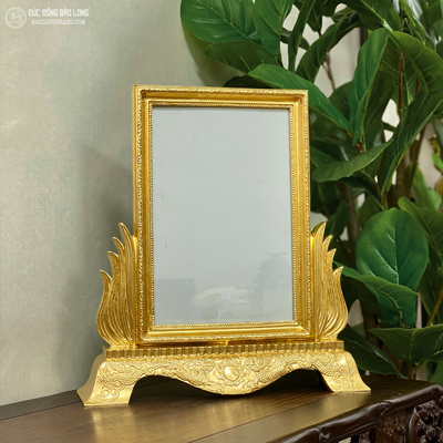 Khung Ảnh Thờ Đúc Bằng Đồng Đỏ Dát Vàng 9999 Cao 41Cm