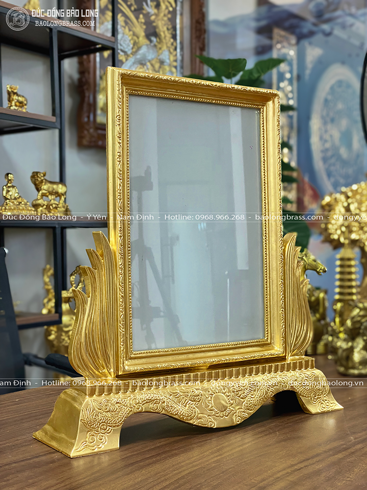 Khung ảnh thờ đúc bằng đồng đỏ dát vàng 9999 cao 41cm