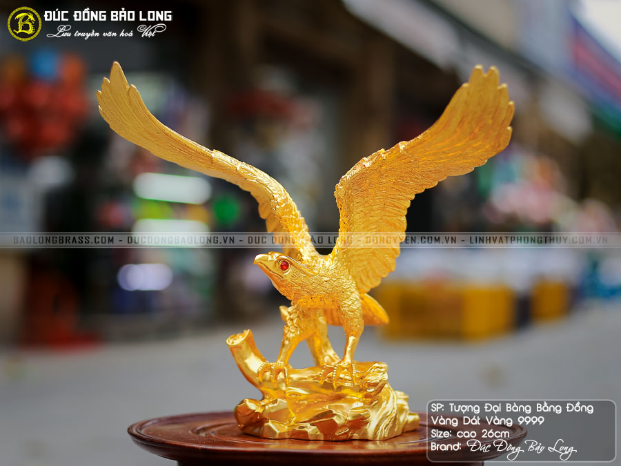 tượng đại bàng bằng đồng thếp vàng 9999 cao 26cm