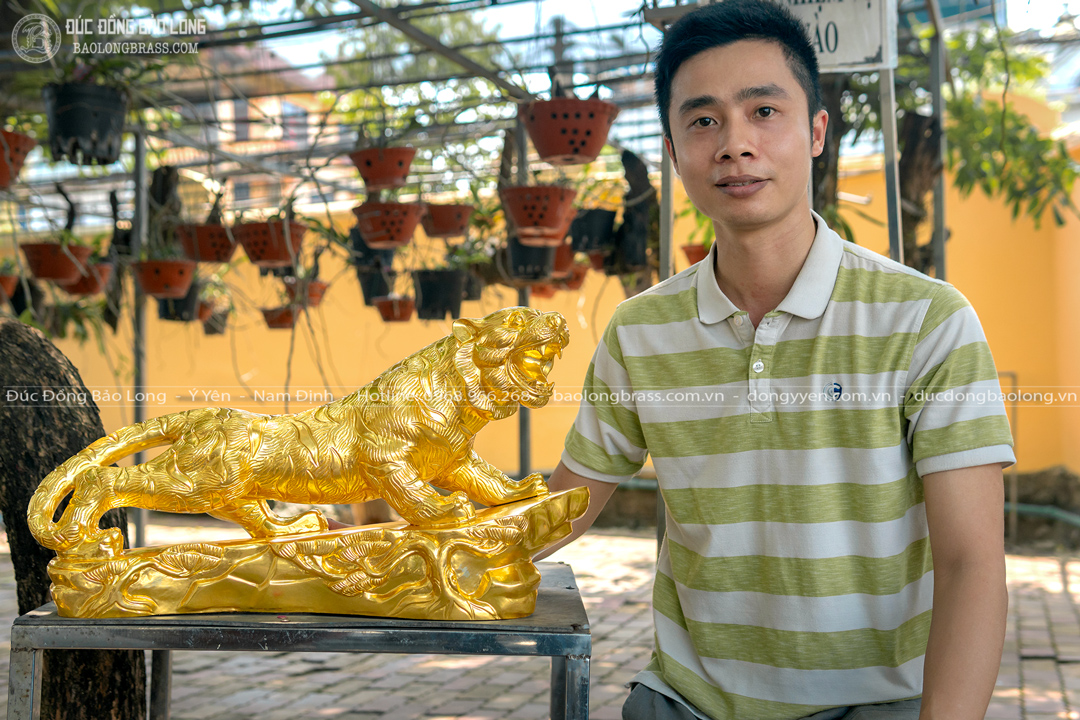 Tượng Hổ Phong Thủy Bằng Đồng Đỏ Dát Vàng 9999 Cao 61Cm