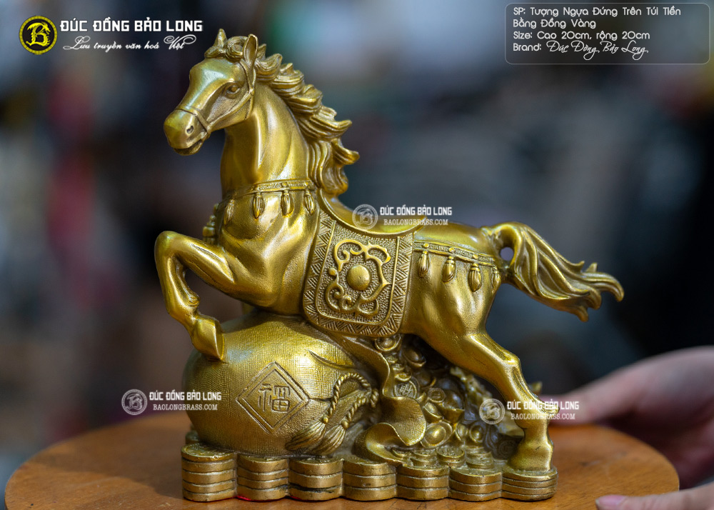 Tượng Ngựa Đứng Trên Túi Tiền Bằng Đồng Cao 20cm - TNBD228 2