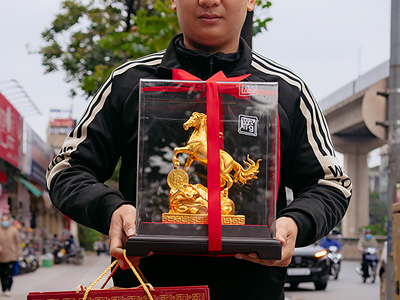 Linh Vật Ngựa Chữ Lộc Bằng Đồng Dát Vàng Cao 23Cm
