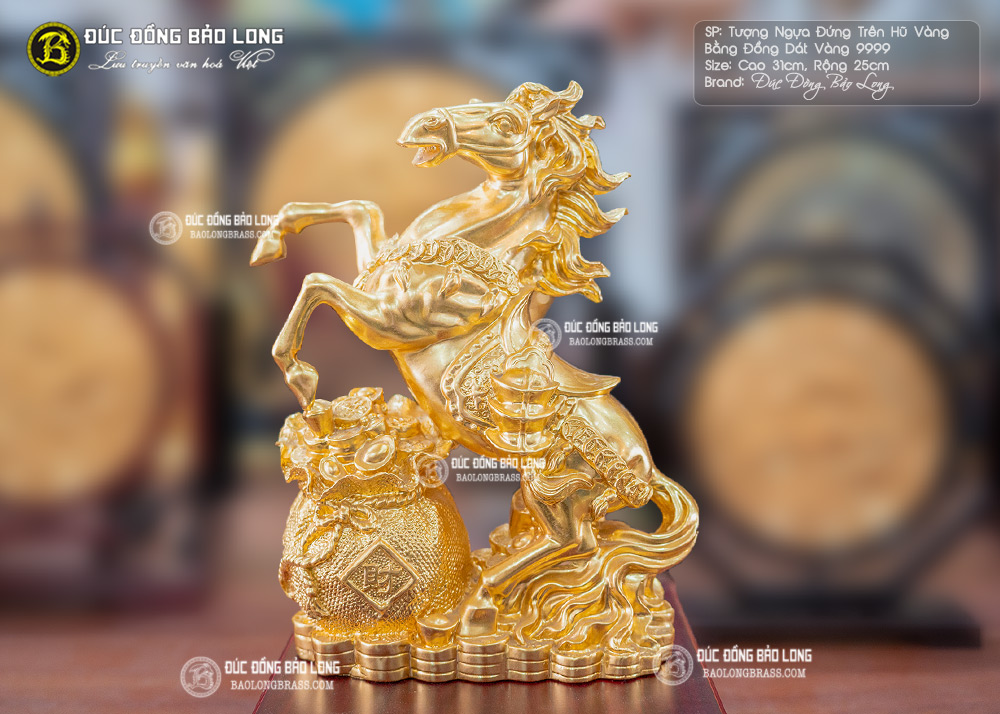 tượng ngựa đứng trên hũ vàng bằng đồng dát vàng 9999 cao 31cm