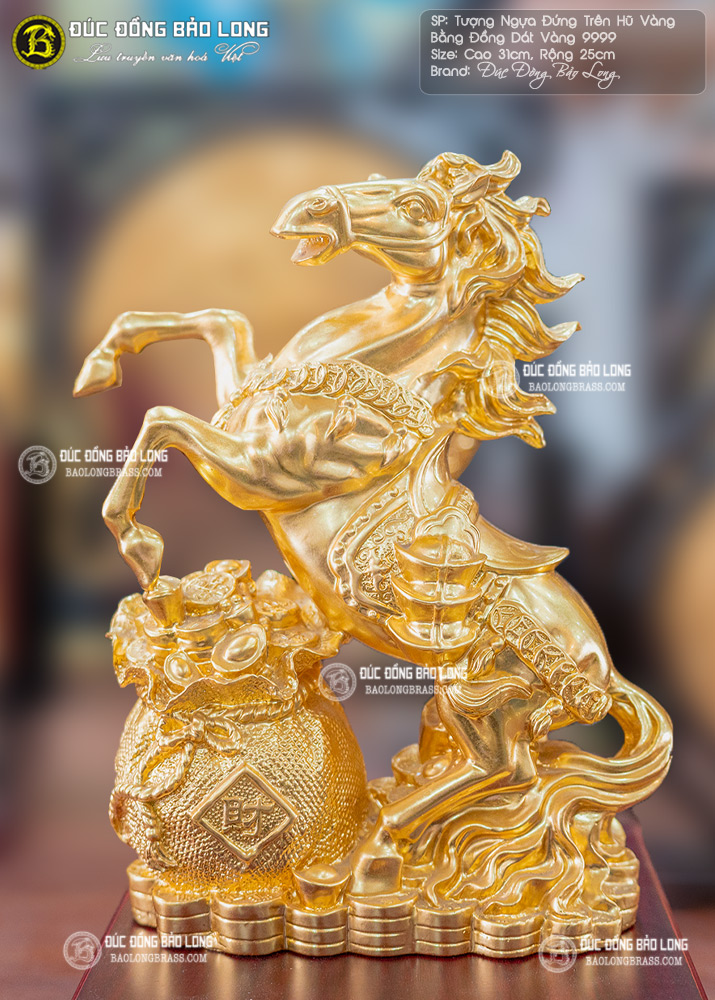 tượng ngựa đứng trên hũ vàng bằng đồng dát vàng 9999 cao 31cm