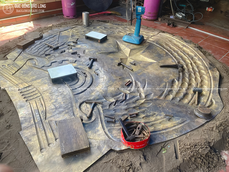 Quốc Huy Bằng Đồng Vàng Đường Kính 3m2 Cho Tỉnh Ủy Cao Bằng