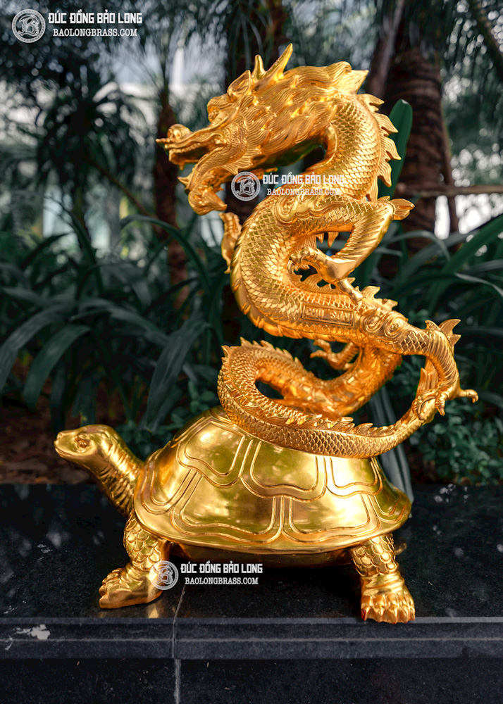 tượng rồng cưỡi rùa bằng đồng đỏ dát vàng 9999 cao 61cm