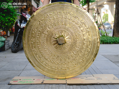 Mặt Trống Đồng Vàng ĐK 1m Màu Đồng Không Tô Nền