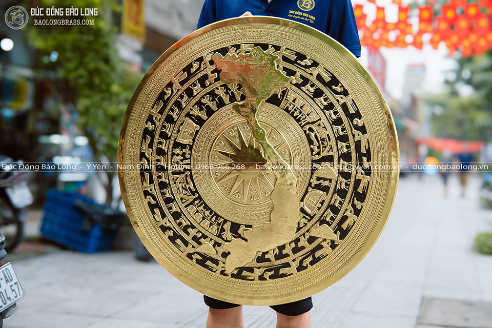 Mặt trống đồng hình bản đồ Việt Nam gò thủ công ĐK 80cm