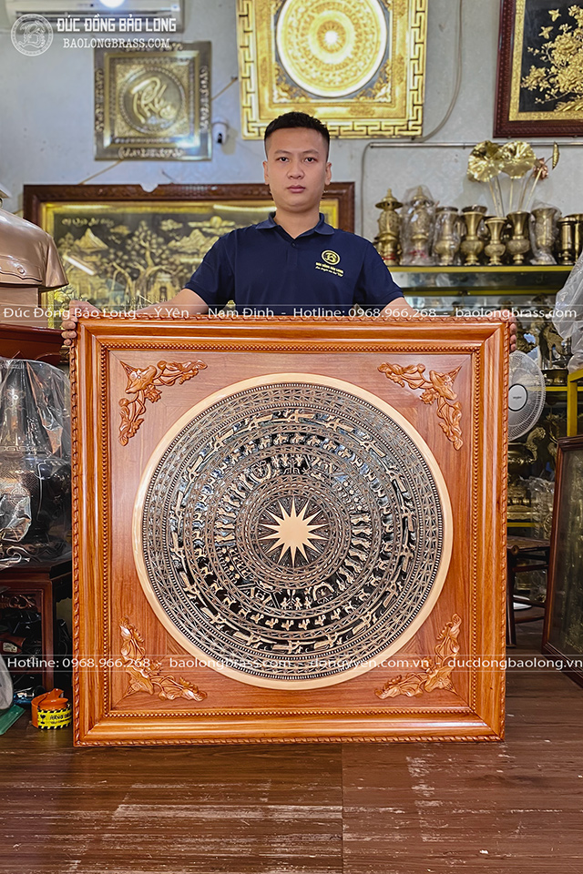 Tranh Mặt Trống Đồng ĐK 80cm Đúc Thủ Công Khung Gỗ Hương Đá 1m07