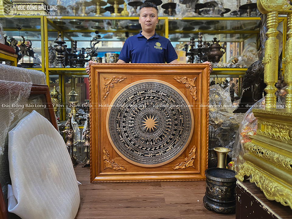 khung ảnh thờ bằng đồng đỏ dát vàng 9999 cao 41cm