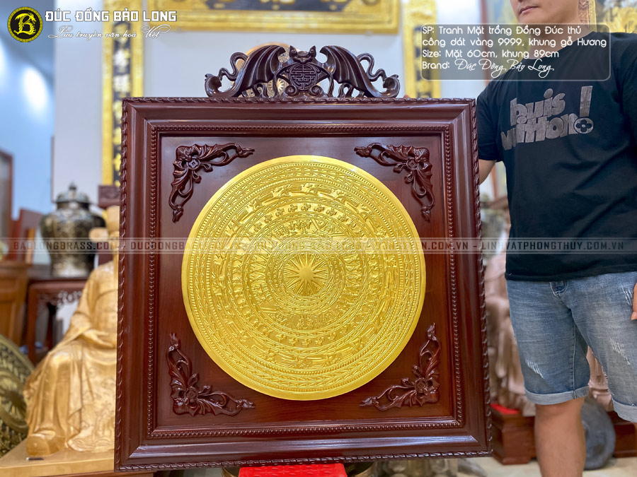 tranh mặt trống đồng đúc dát vàng khung gỗ hương 89cm
