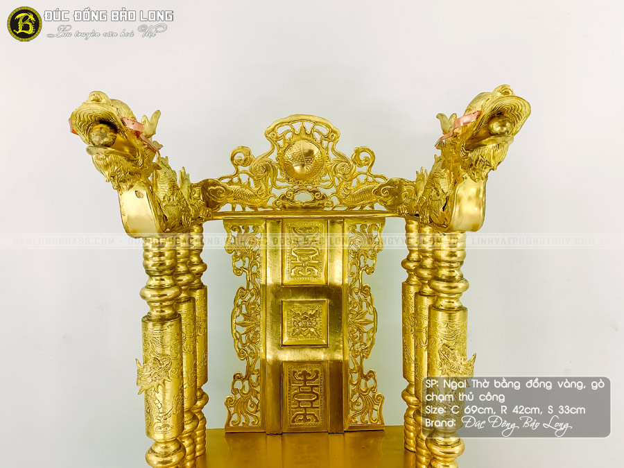 Ngai thờ bằng đồng thau 69cm màu vàng mộc