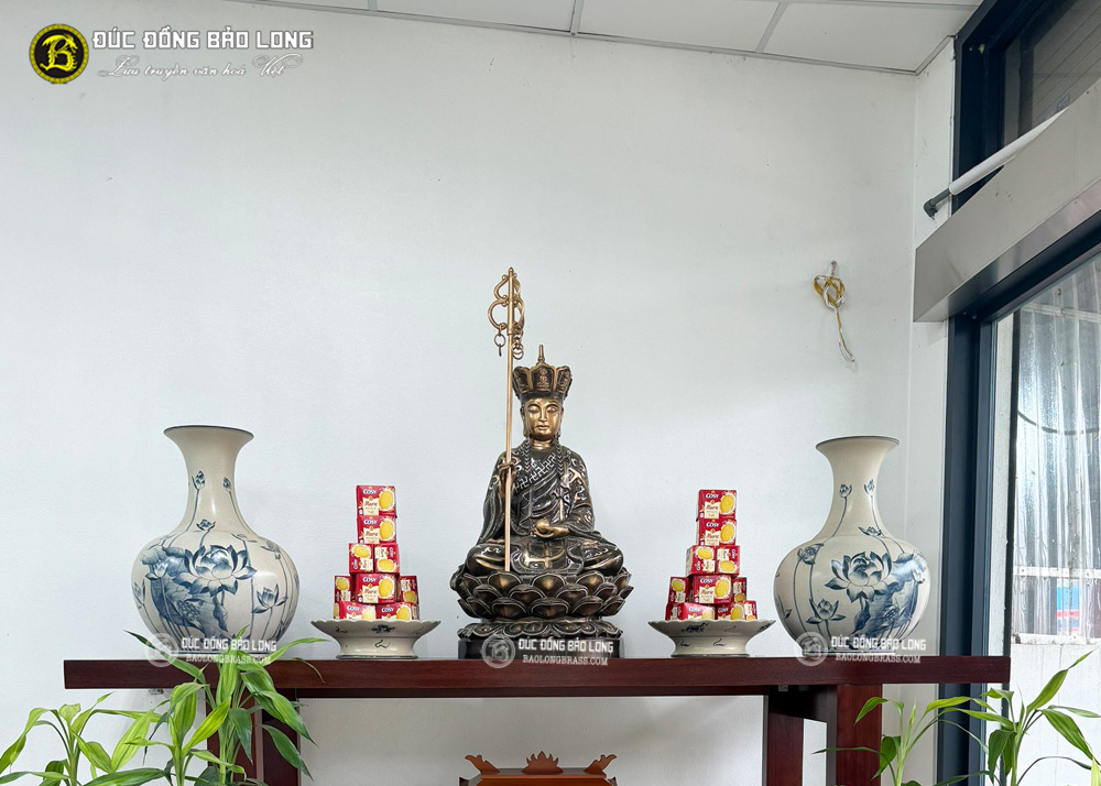 tượng địa tạng bằng đồng cao 89cm khảm tam khí