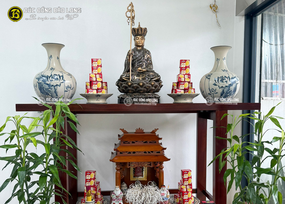 tượng địa tạng bằng đồng cao 89cm khảm tam khí