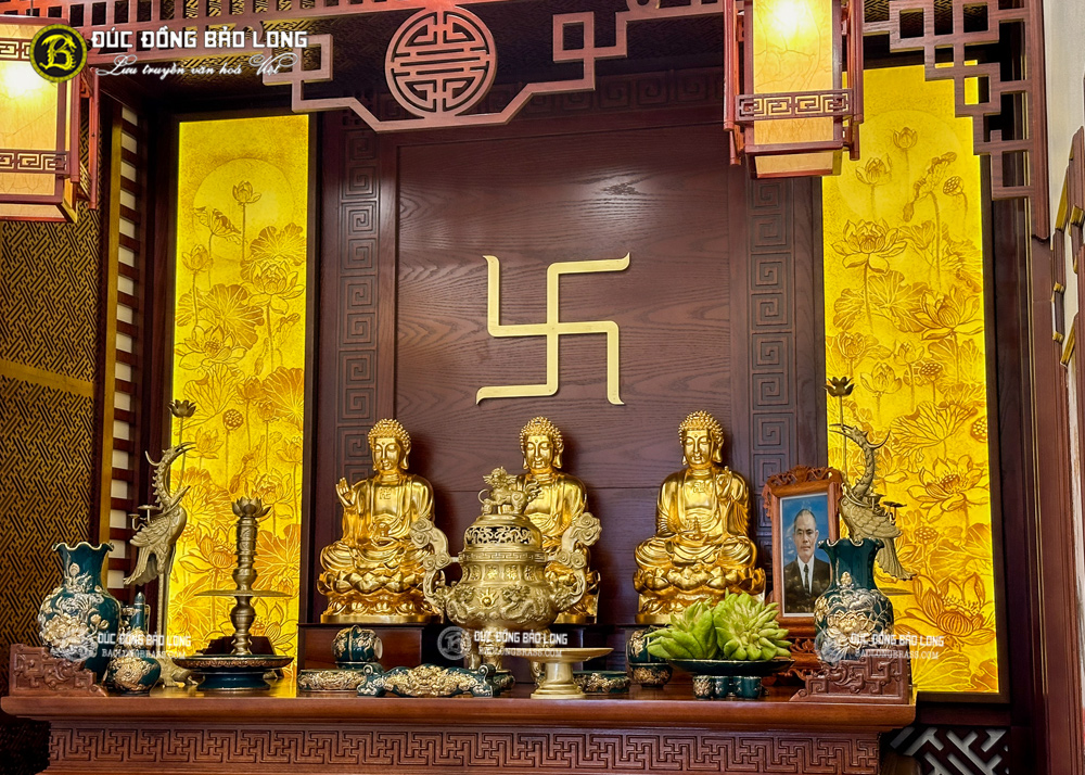 bộ tượng Tam Thế Phật cao 58cm bằng đồng dát vàng