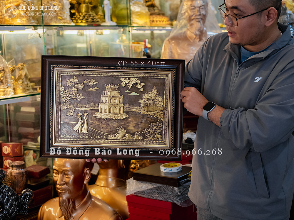 Ý nghĩa tranh đồng Tháp Rùa Hồ Gươm màu trầm cổ khung nhựa composite khổ 55cm x 40cm