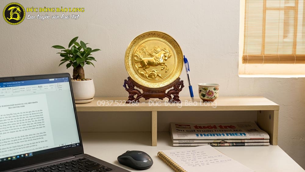 Quà Tặng Tranh Đĩa Mã Đáo Thành Công Bằng Đồng Mạ Vàng