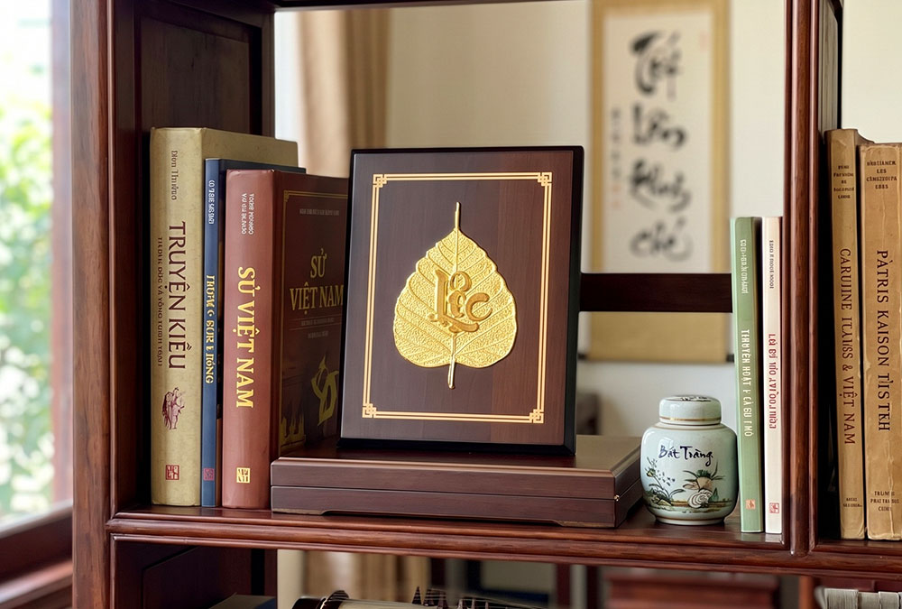 Quà Tặng Tranh Chữ Lộc Lá Bồ Đề Bằng Đồng Dát Vàng 17cm x 22cm