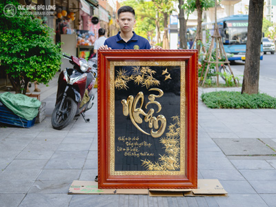 Tranh Chữ Nhẫn Thư Pháp Bằng Đồng Mạ Vàng 24K Khung Gỗ Khổ 1m27 x 89cm