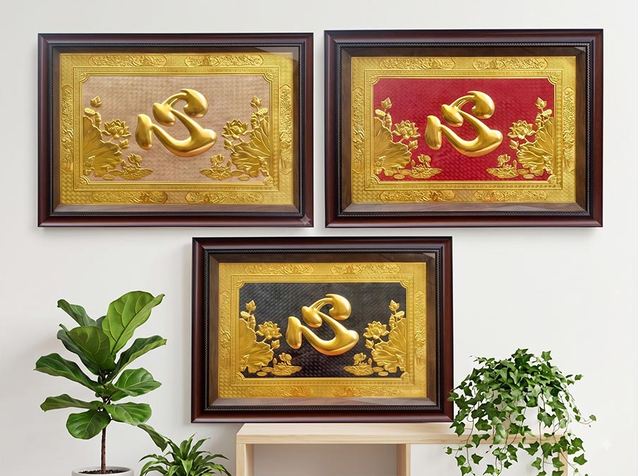 Tranh chữ Tâm hán hoa sen bằng đồng dát vàng khổ 50cm x 70cm