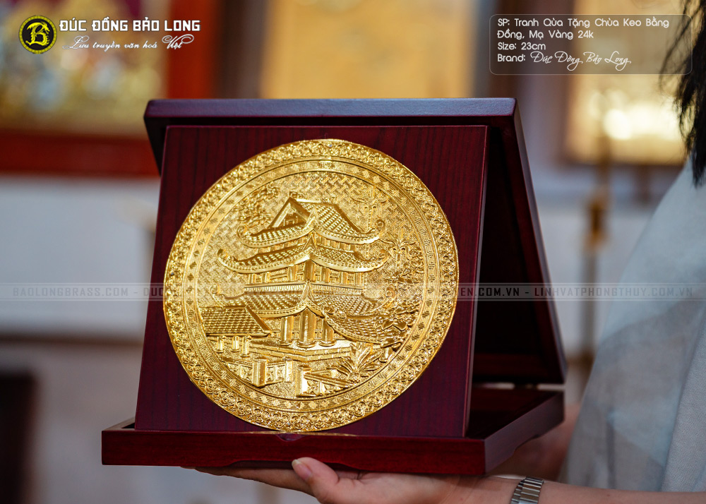 tranh quà tặng chùa keo bằng đồng mạ vàng 24k khổ 23cm