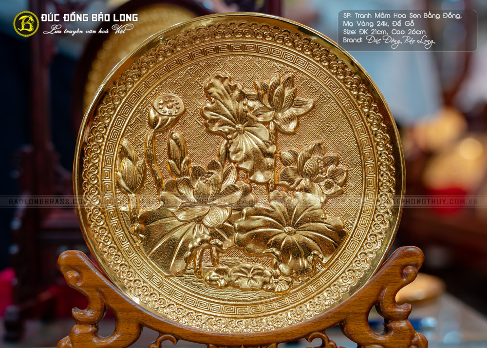 tranh đĩa hoa sen bằng đồng mạ vàng để bàn cao 26cm