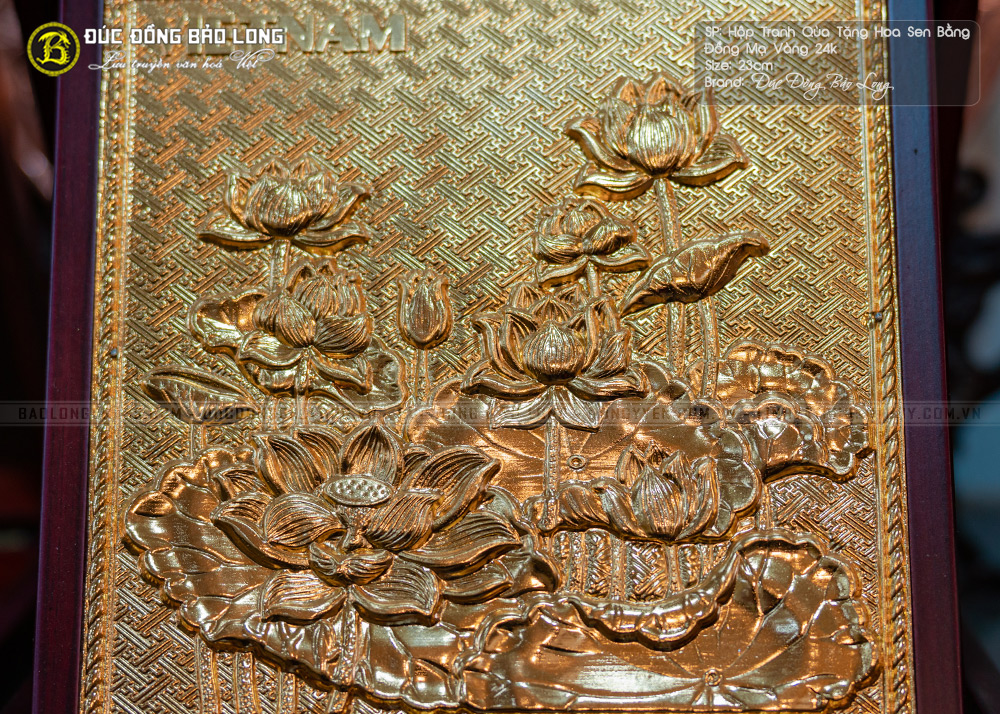 tranh Hoa Sen quà tặng để bàn Mạ vàng