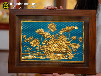 Tranh Hoa Sen Bằng Đồng Mạ Vàng 24k Khổ 28cm x 38cm