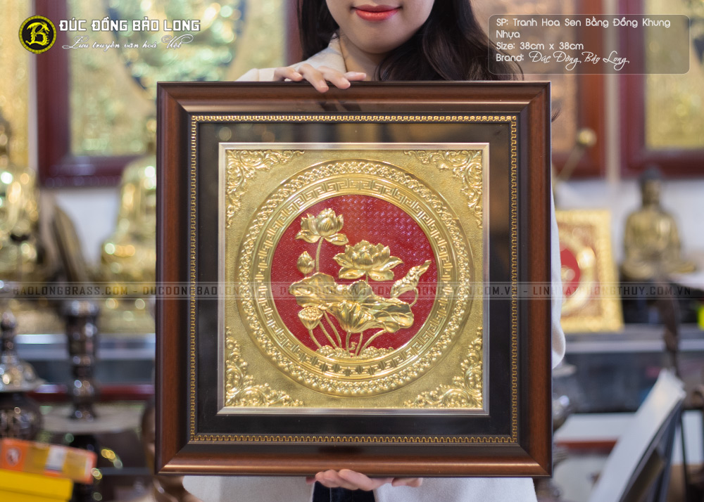 tranh Hoa Sen bằng đồng khổ vuông 38cm