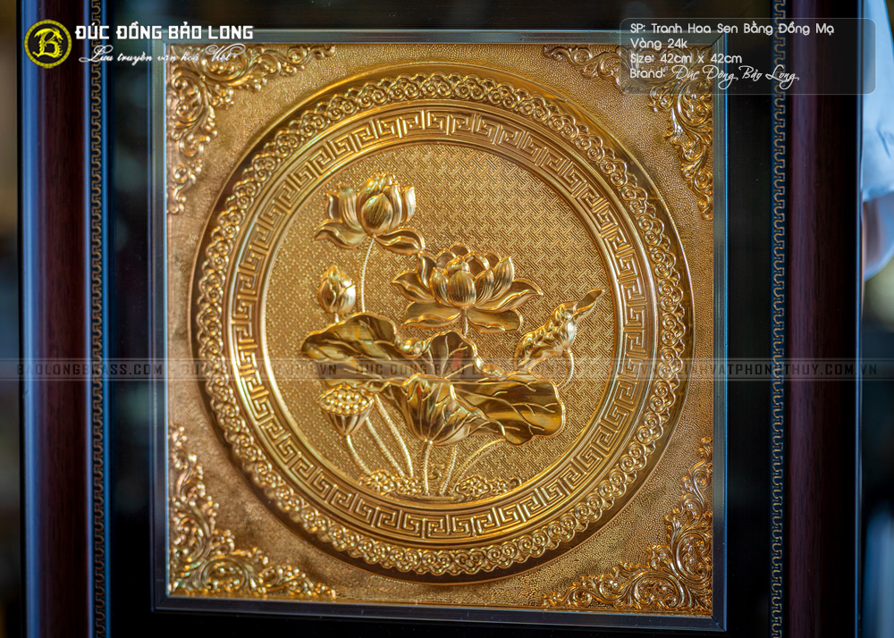 tranh Hoa Sen bằng đồng Mạ vàng khổ vuông 42cm
