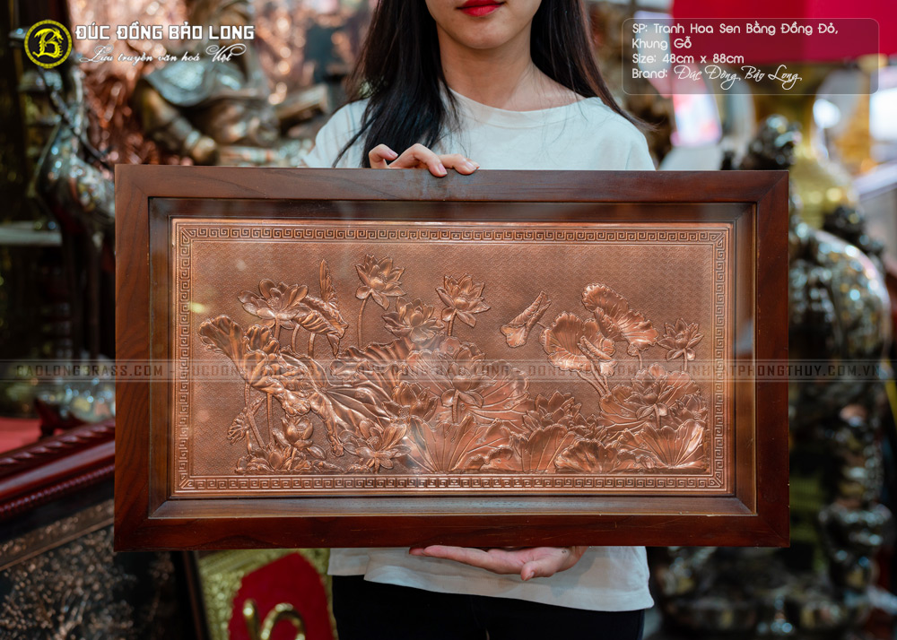 tranh Hoa Sen bằng đồng đỏ khung gỗ khổ 48cm x 88cm