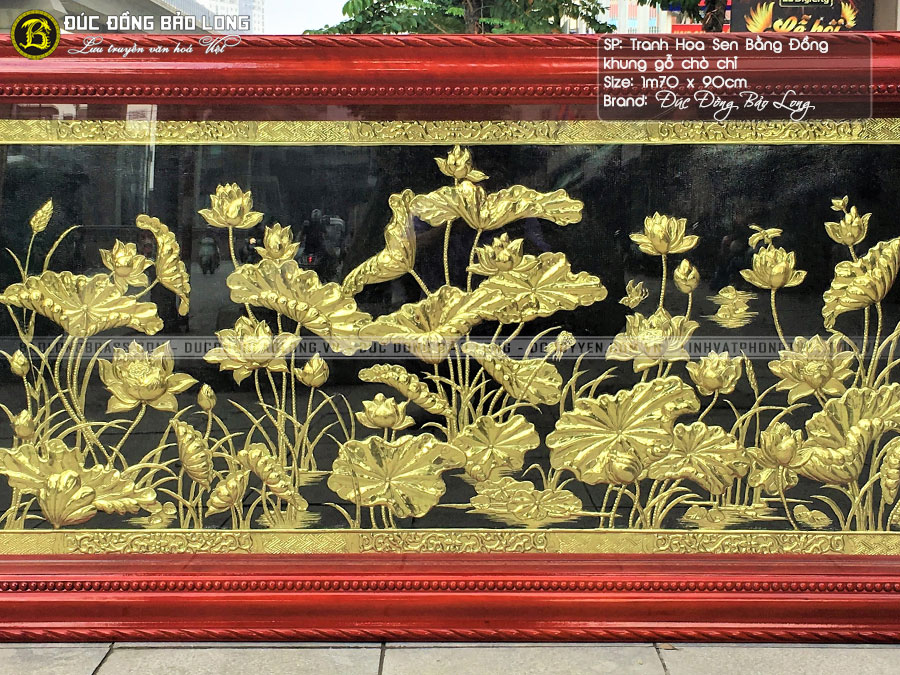tranh hoa sen bằng đồng khung gỗ chò chỉ 1m76x89cm