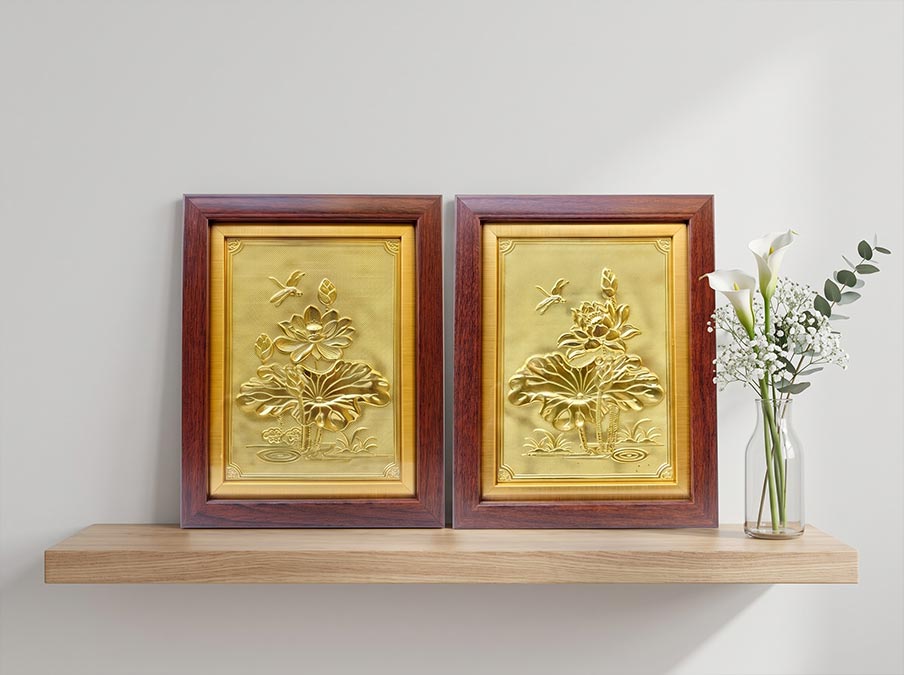 Tranh Hoa Sen bằng đồng để bàn khổ dọc 20cm x 25cm