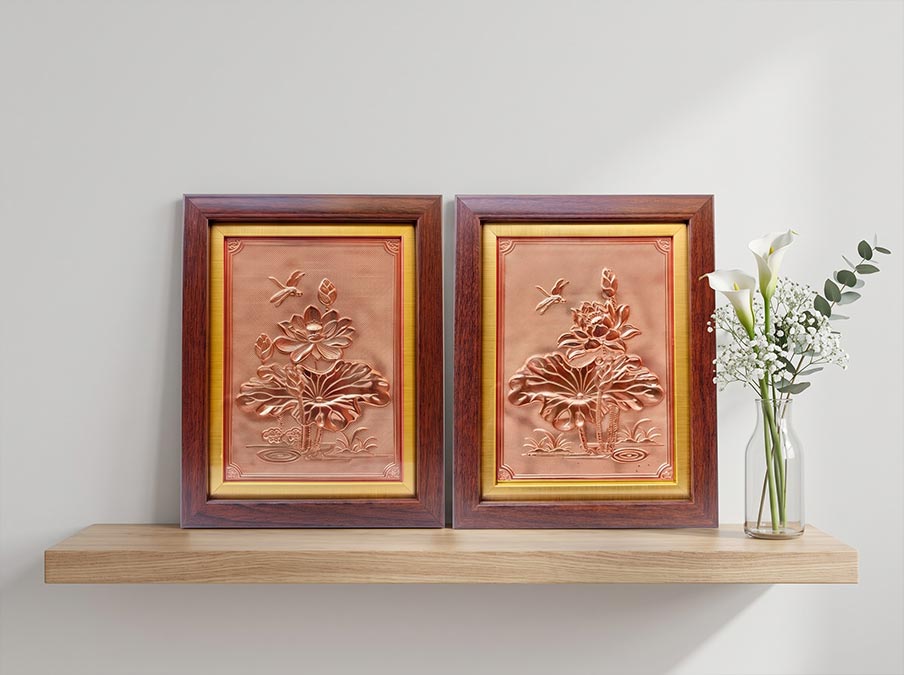 Tranh Hoa Sen bằng đồng để bàn khổ dọc 20cm x 25cm