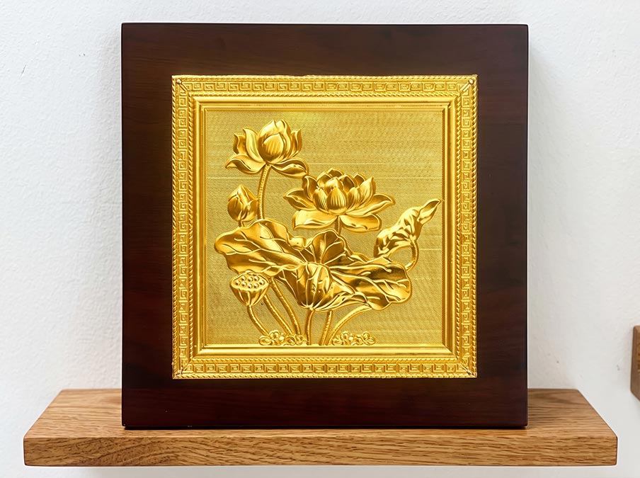 Tranh Để Bàn Hoa Sen Bằng Đồng Khổ Vuông 20cm