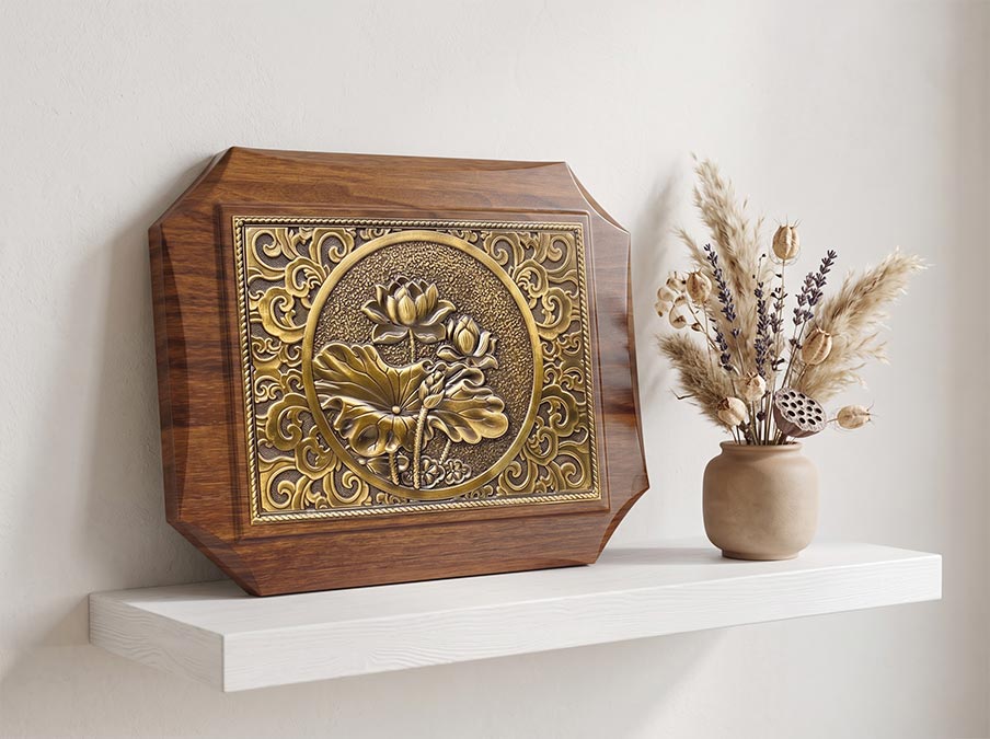 Tranh hoa sen để bàn bằng đồng khổ ngang khung cách điệu kt 20x25cm