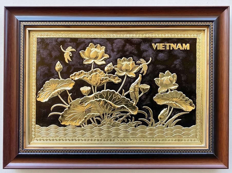 Tranh Hoa Sen Việt Nam bằng đồng khổ ngang 40cm x 55cm