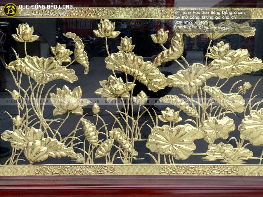 Tranh hoa sen bằng đồng 1m27x81cm khung gỗ chò chỉ